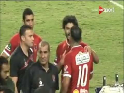 شاهد متعب يرفض شارة الكابتن من حسام غالي