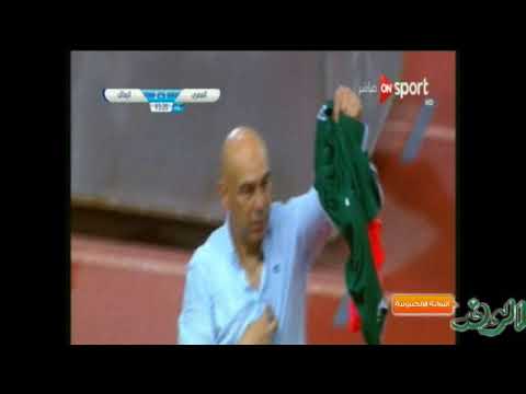 حسام حسن يثير غضب جماهير الزمالك بتيشيرت الأهلي